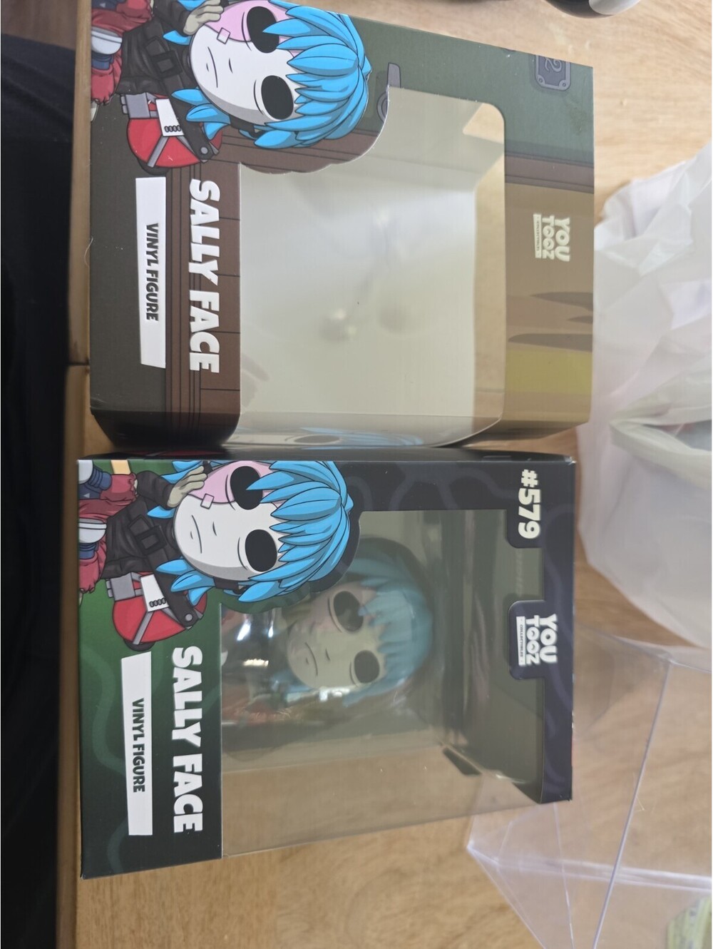 Youtooz Sally Face Vinyl Figure Original Box Limited Edition with 2 inch pin
